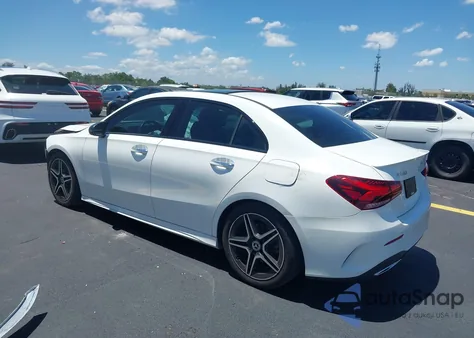 2019 Mercedes-Benz A 220 from USA, damaged, VIN WDD3G4EB1KW012903